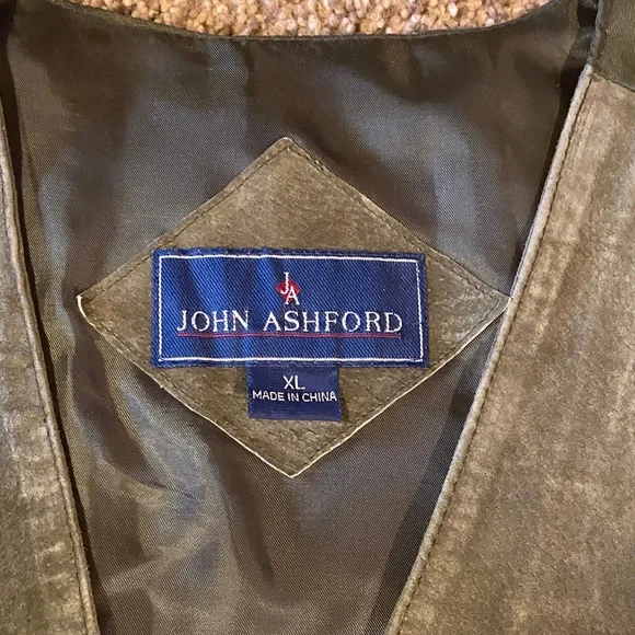 Vintage Size XL John Ashford Men's Charcoal Suede Vest - Picture 2 of 11